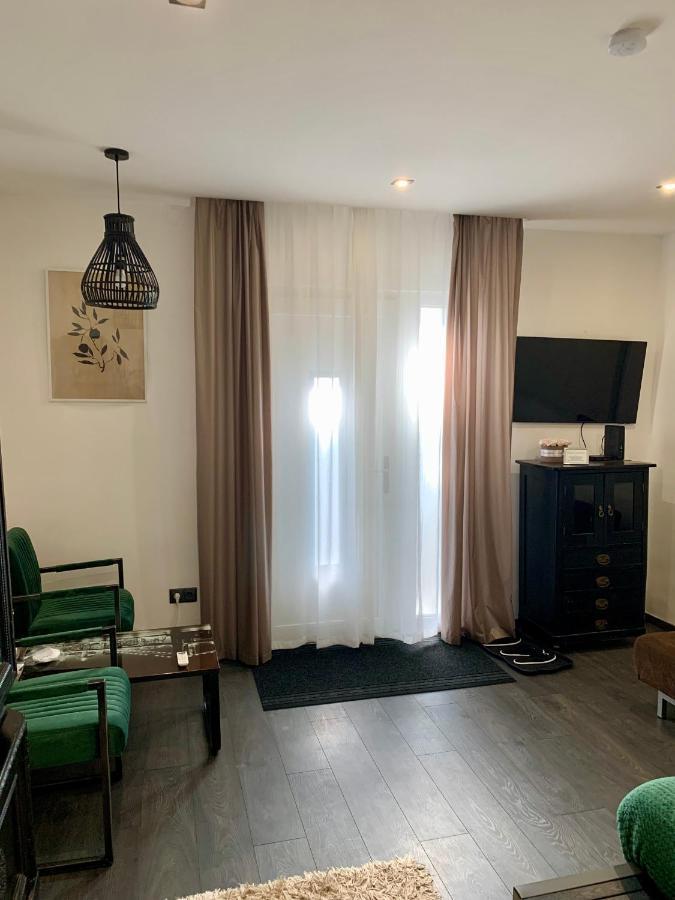 Dimora Apartman Дебрецен Экстерьер фото